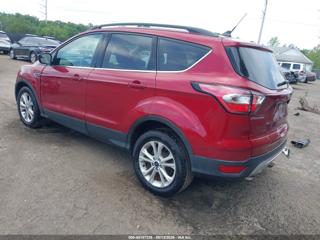 Продажа на аукционе авто 2018 Ford Escape Se, vin: 1FMCU9GD5JUD00928, номер лота: 45107226