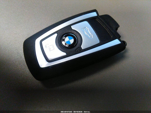 2007 Bmw 328i მანქანა იყიდება აუქციონზე, vin: WBAWV13527PK48693, აუქციონის ნომერი: 45107240