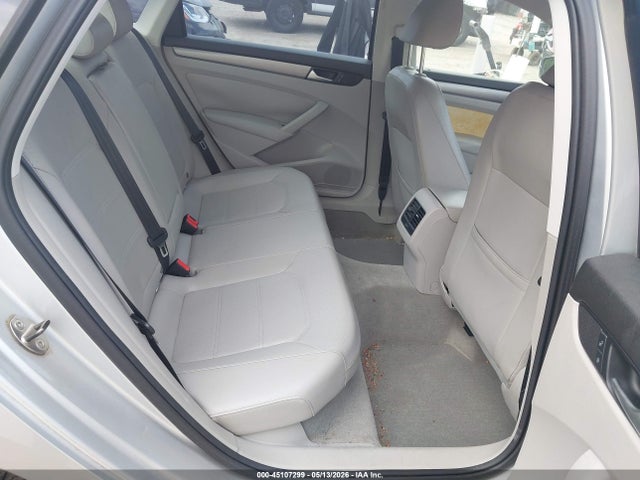 Продаж на аукціоні авто 2014 Volkswagen Passat 2.0l Tdi Se, vin: 1VWBN7A38EC072966, номер лоту: 45107299