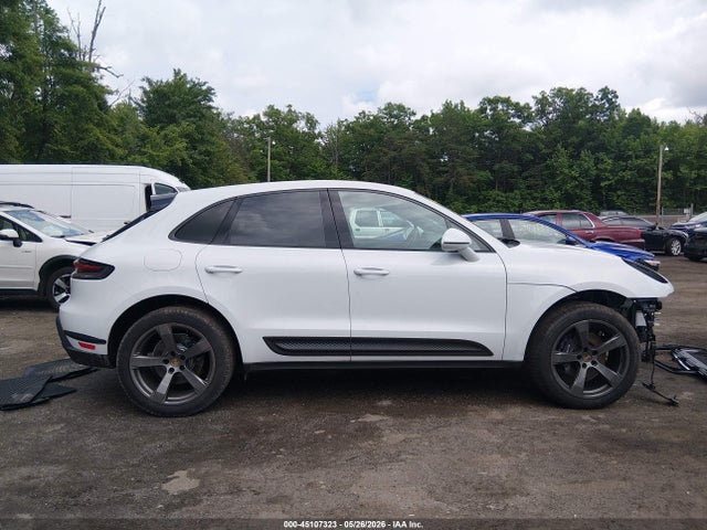 Porsche Macan 2022 WP1AA2A52NLB01696 Image 13