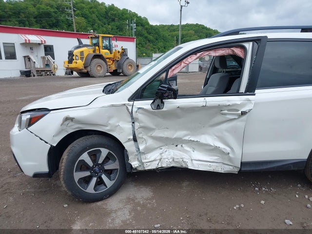 2018 Subaru Forester 2.5i Premium მანქანა იყიდება აუქციონზე, vin: JF2SJAEC1JH454907, აუქციონის ნომერი: 45107342