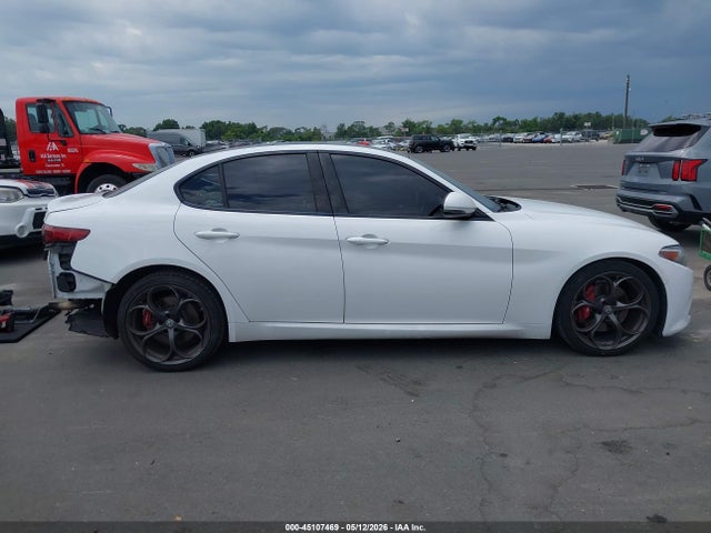 Продажа на аукционе авто 2018 Alfa Romeo Giulia Ti Sport Rwd, vin: ZARFAECN4J7594733, номер лота: 45107469