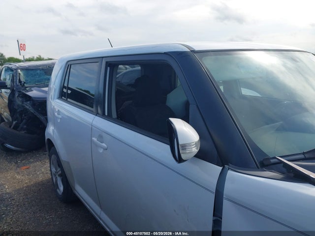 45107502 :رقم المزاد ، JTLZE4FE2FJ068519 vin ، 2015 Scion Xb مزاد بيع