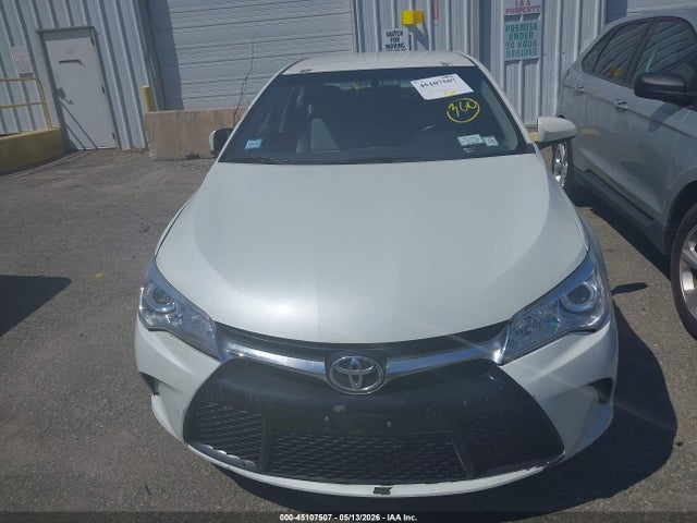 45107507 :رقم المزاد ، 4T1BF1FK6HU419640 vin ، 2017 Toyota Camry Se مزاد بيع
