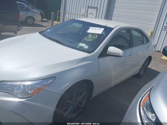 45107507 :رقم المزاد ، 4T1BF1FK6HU419640 vin ، 2017 Toyota Camry Se مزاد بيع