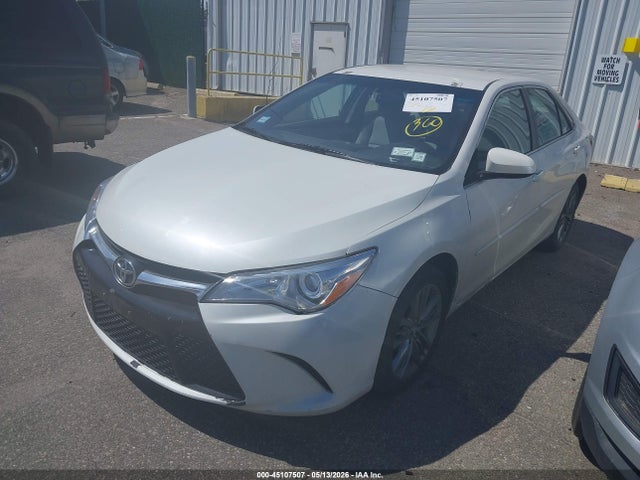 45107507 :رقم المزاد ، 4T1BF1FK6HU419640 vin ، 2017 Toyota Camry Se مزاد بيع