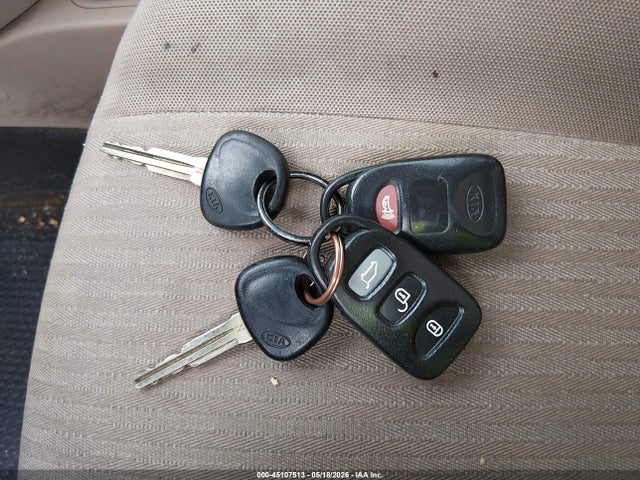 45107513 :رقم المزاد ، KNAFG528597266198 vin ، 2009 Kia Rondo Lx مزاد بيع