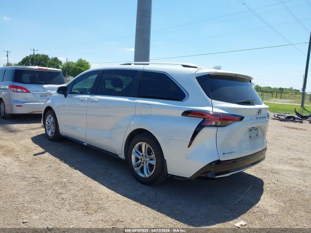 5TDZSKFC4SS215993 Toyota Sienna Limited