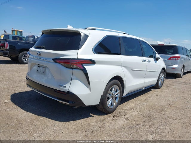 5TDZSKFC4SS215993 Toyota Sienna Limited
