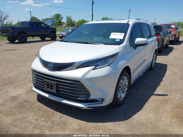 5TDZSKFC4SS215993 Toyota Sienna Limited