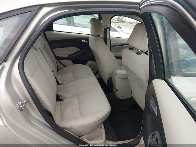 Продажа на аукционе авто 2015 Ford Focus Se, vin: 1FADP3F22FL237688, номер лота: 45107547