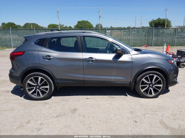 JN1BJ1CR7HW127121 Nissan Rogue Sport Sl
