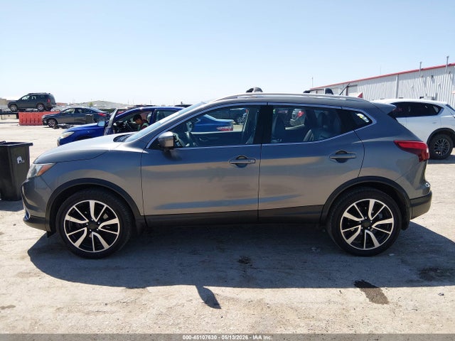 JN1BJ1CR7HW127121 Nissan Rogue Sport Sl
