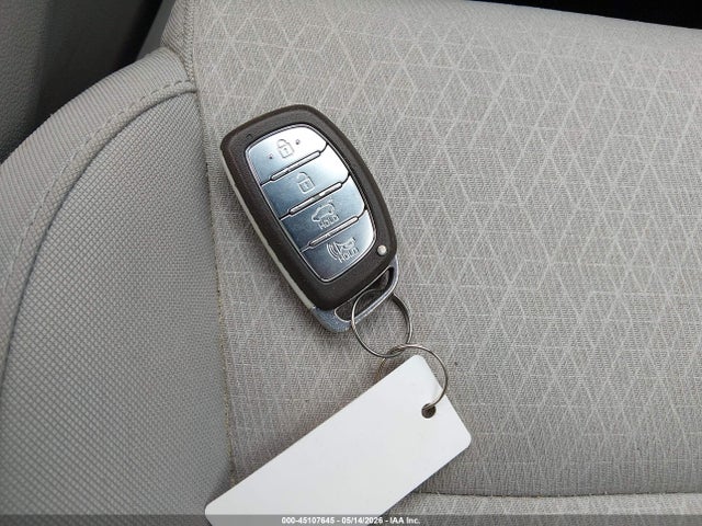 Продаж на аукціоні авто 2018 Hyundai Tucson Value, vin: KM8J3CA25JU673661, номер лоту: 45107645