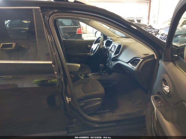 2019 Jeep Cherokee Latitude 4x4 მანქანა იყიდება აუქციონზე, vin: 1C4PJMCB9KD450936, აუქციონის ნომერი: 45107676