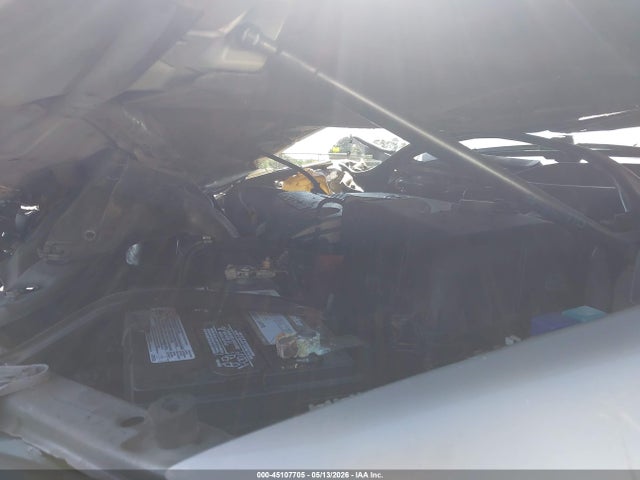 2004 Toyota Camry Le V6 მანქანა იყიდება აუქციონზე, vin: 4T1BF32KX4U077301, აუქციონის ნომერი: 45107705