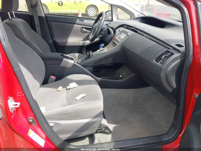 45107706 :رقم المزاد ، JTDKN3DU8E1788388 vin ، 2014 Toyota Prius Two مزاد بيع