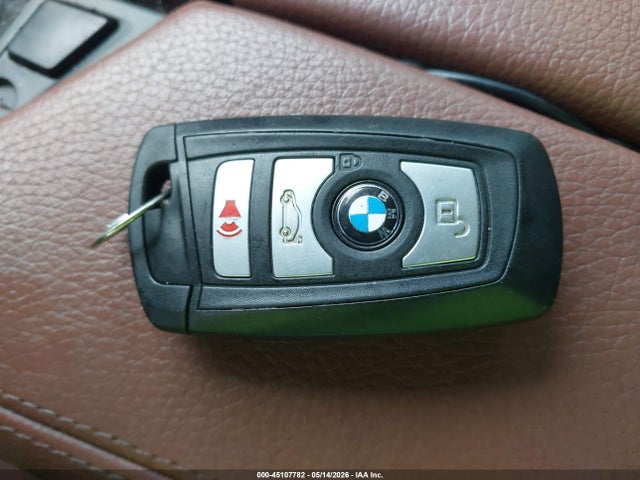2013 Bmw 528i Xdrive მანქანა იყიდება აუქციონზე, vin: WBAXH5C57DDW15457, აუქციონის ნომერი: 45107782