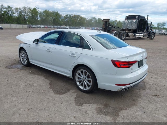 Audi A4 45 Premium 2019 WAUDNAF46KA118292 Image 3