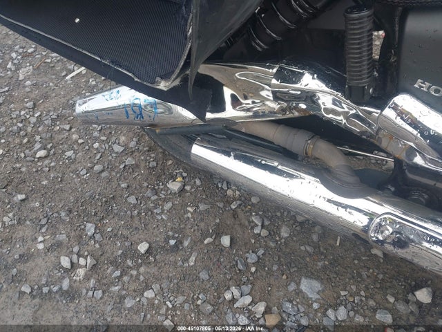 JH2RC5379PK300839 Honda Vt750 C2b