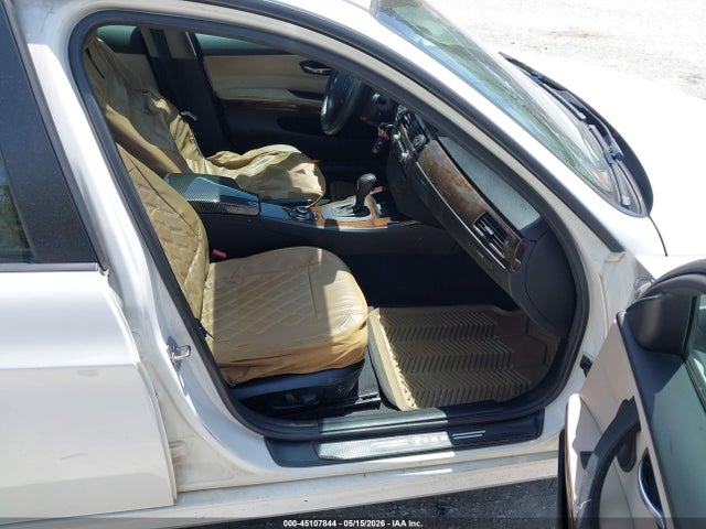 2011 Bmw 328i Xdrive მანქანა იყიდება აუქციონზე, vin: WBAPK7C53BA817479, აუქციონის ნომერი: 45107844