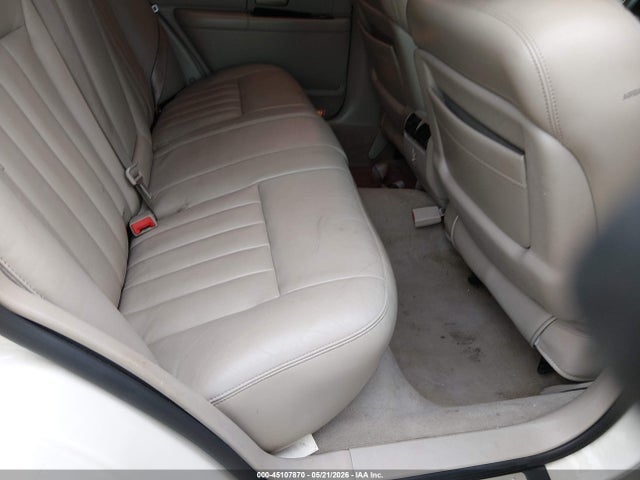 Продаж на аукціоні авто 2003 Lincoln Town Car Signature, vin: 1LNHM82W03Y682743, номер лоту: 45107870