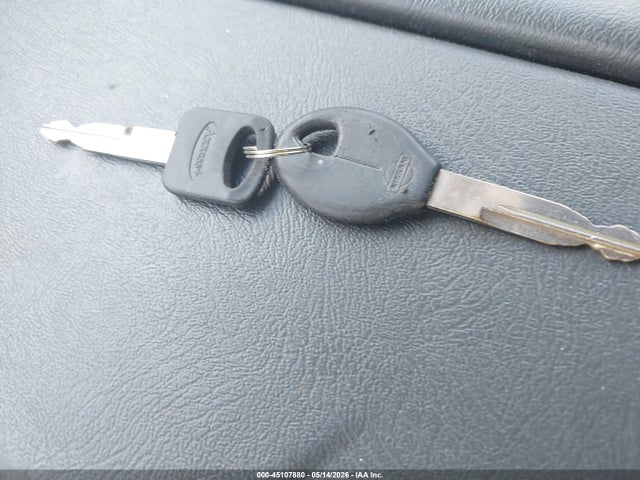 45107880 :رقم المزاد ، 4N2XN11T2YD831483 vin ، 2000 Nissan Quest Gle/gxe/se-cloth/se-leather مزاد بيع