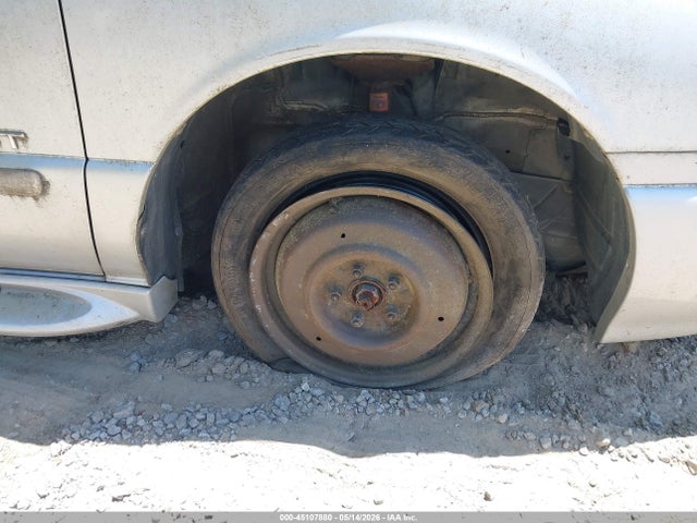 45107880 :رقم المزاد ، 4N2XN11T2YD831483 vin ، 2000 Nissan Quest Gle/gxe/se-cloth/se-leather مزاد بيع