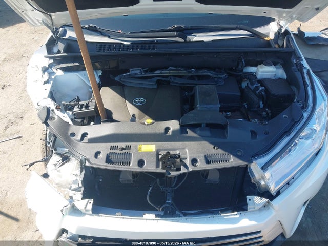 45107890 :رقم المزاد ، 5TDJZRFH7HS360063 vin ، 2017 Toyota Highlander Xle مزاد بيع