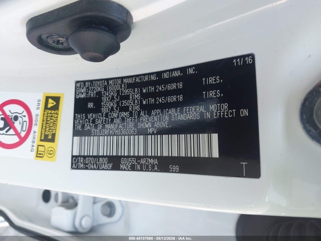 45107890 :رقم المزاد ، 5TDJZRFH7HS360063 vin ، 2017 Toyota Highlander Xle مزاد بيع