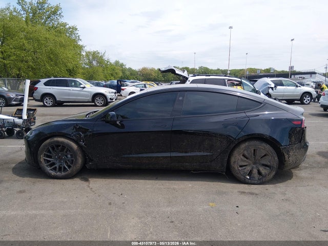 Tesla Model 3 Long Range All-wheel Drive 2025 5YJ3E1EB3SF884339 Image 13