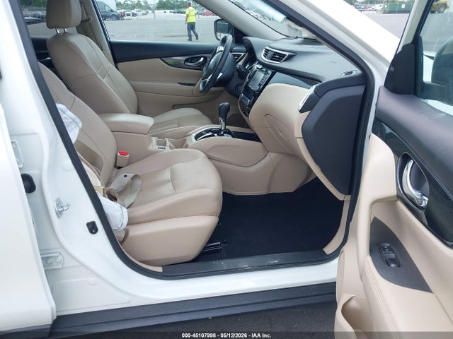 45107998 :رقم المزاد ، 5N1AT2MT1GC889195 vin ، 2016 Nissan Rogue Sl مزاد بيع
