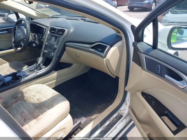 45108081 :رقم المزاد ، 3FA6P0H79GR203489 vin ، 2016 Ford Fusion Se مزاد بيع