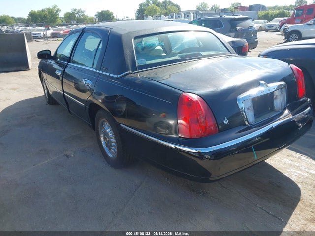Aukcja sprzedaży 1998 Lincoln Town Car Executive, vin: 1LNFM81W3WY614272, numer aukcji: 45108133