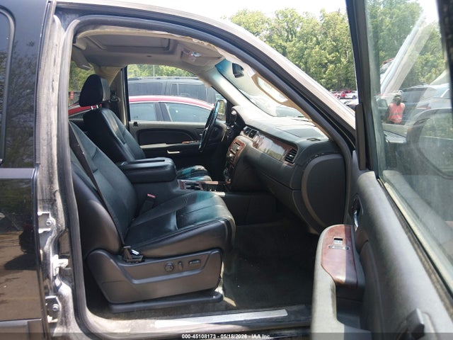 Продажа на аукционе авто 2007 Chevrolet Suburban 1500 Lt, vin: 3GNFK16317G208865, номер лота: 45108173