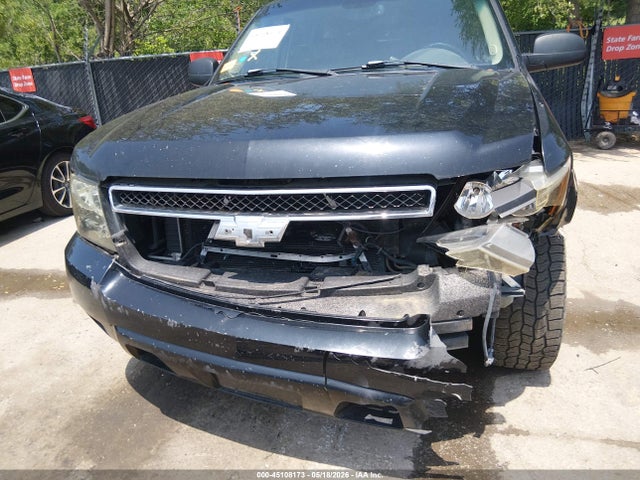 Продажа на аукционе авто 2007 Chevrolet Suburban 1500 Lt, vin: 3GNFK16317G208865, номер лота: 45108173