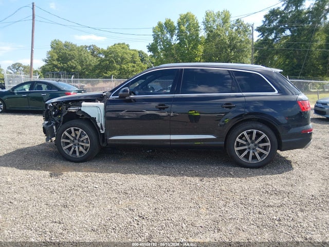 Продажа на аукционе авто 2017 Audi Q7 3.0t Premium, vin: WA1VAAF72HD057070, номер лота: 45108193