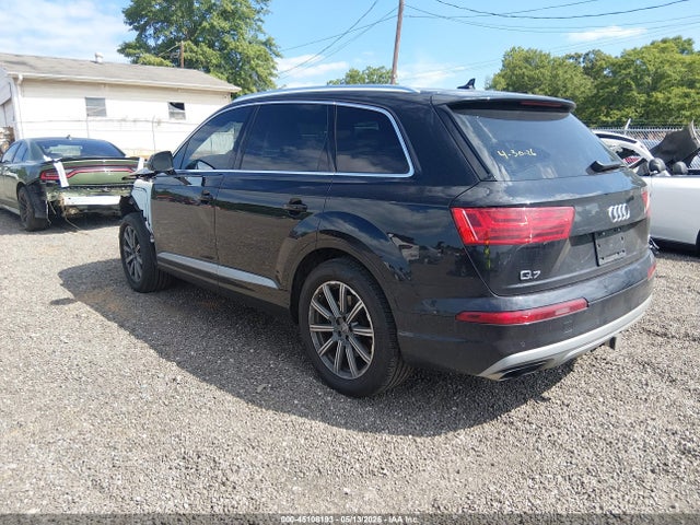 Продажа на аукционе авто 2017 Audi Q7 3.0t Premium, vin: WA1VAAF72HD057070, номер лота: 45108193