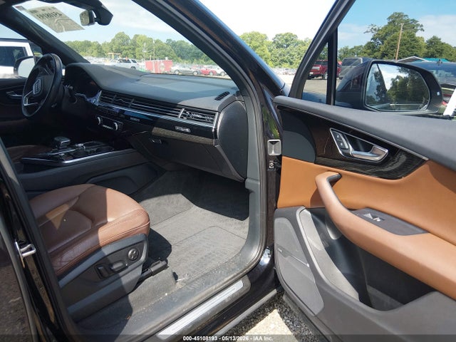Продажа на аукционе авто 2017 Audi Q7 3.0t Premium, vin: WA1VAAF72HD057070, номер лота: 45108193