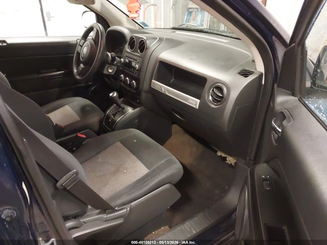 2014 Jeep Compass Sport მანქანა იყიდება აუქციონზე, vin: 1C4NJDBBXED828744, აუქციონის ნომერი: 45108213