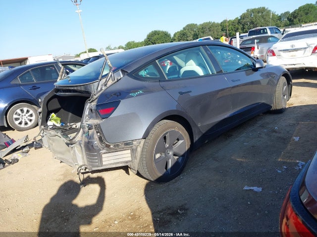 Продажа на аукционе авто 2022 Tesla Model 3 Long Range Dual Motor All-wheel Drive, vin: 5YJ3E1EBXNF305402, номер лота: 45108229