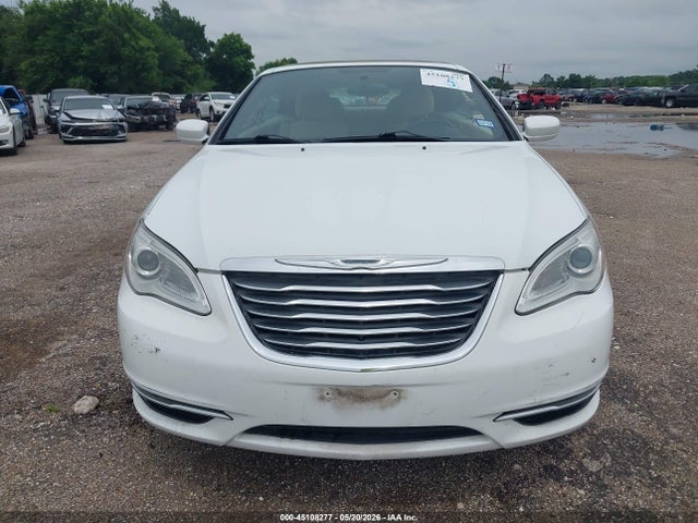 Продаж на аукціоні авто 2013 Chrysler 200 Touring, vin: 1C3BCBEB8DN511605, номер лоту: 45108277