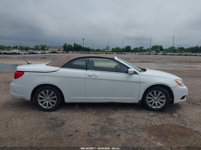 Продаж на аукціоні авто 2013 Chrysler 200 Touring, vin: 1C3BCBEB8DN511605, номер лоту: 45108277