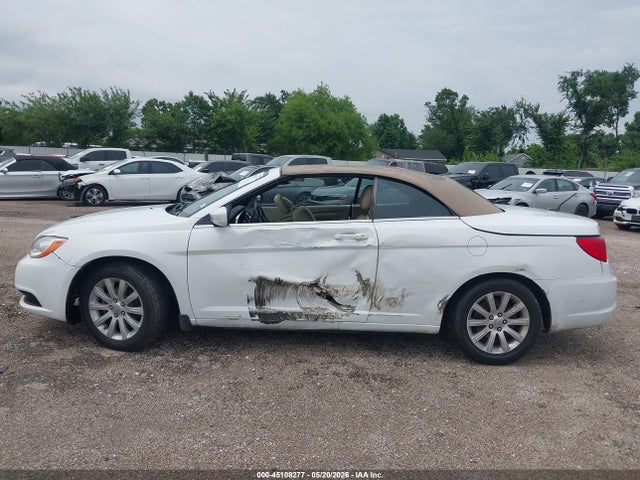Продаж на аукціоні авто 2013 Chrysler 200 Touring, vin: 1C3BCBEB8DN511605, номер лоту: 45108277