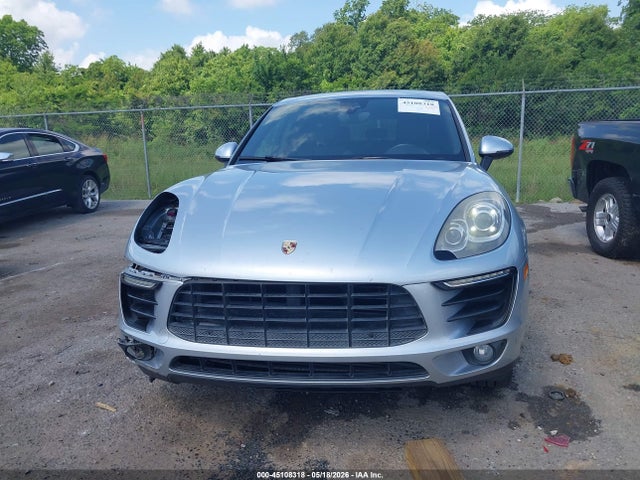 45108318 :رقم المزاد ، WP1AA2A52HLB02755 vin ، 2017 Porsche Macan مزاد بيع