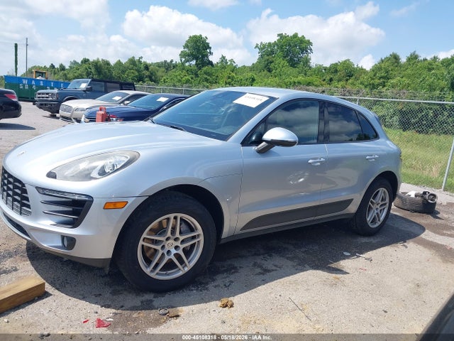 45108318 :رقم المزاد ، WP1AA2A52HLB02755 vin ، 2017 Porsche Macan مزاد بيع