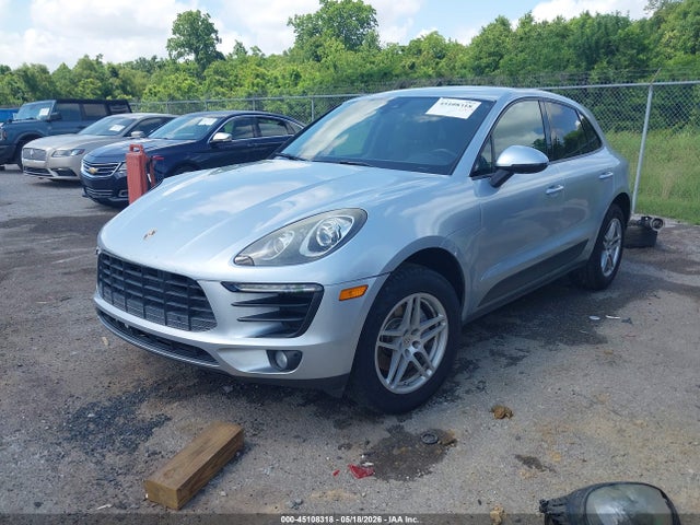 45108318 :رقم المزاد ، WP1AA2A52HLB02755 vin ، 2017 Porsche Macan مزاد بيع