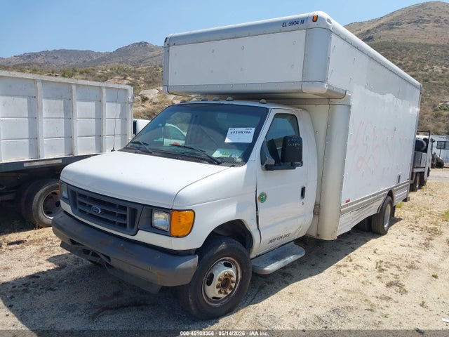 45108356 :رقم المزاد ، 1FDXE45SX7DA80634 vin ، 2007 Ford E-450 Cutaway مزاد بيع
