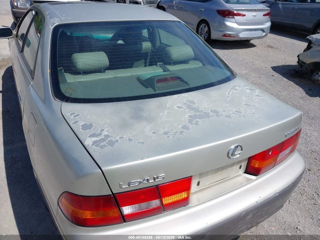 Продажа на аукционе авто 1997 Lexus Es 300, vin: JT8BF22G7V0077371, номер лота: 45108396