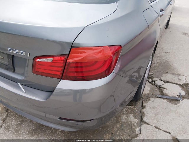 Продажа на аукционе авто 2013 Bmw 528i, vin: WBAXG5C59DDY34844, номер лота: 45108398